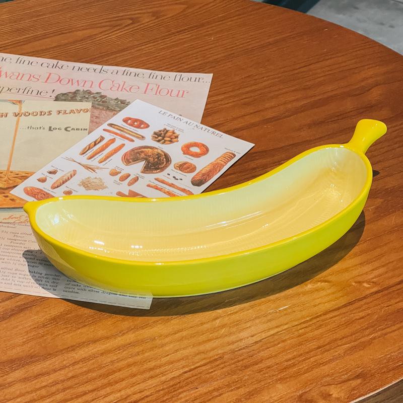 Banana Shaped Ceramic Plate Creative Dessert Dish Fruit Snack Plate Elegant Tableware