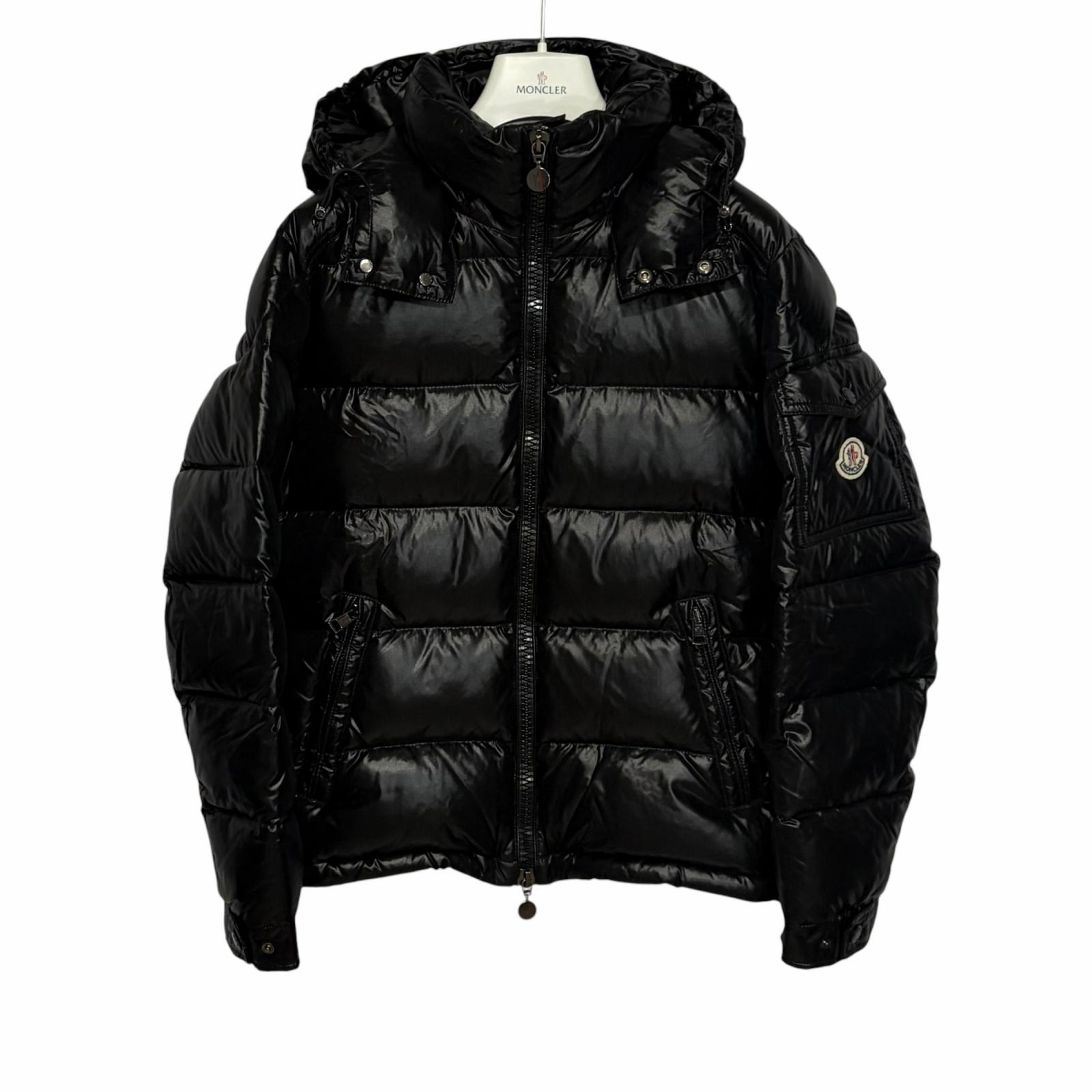 

Used MONCLER MAYADown jacket Shiny black mens S чорний