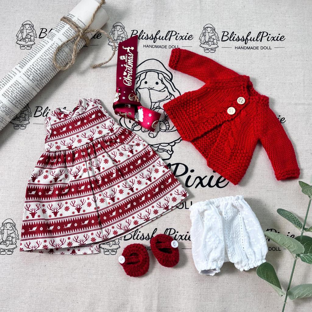 BlissfulPixie Håndlagde Waldorf Dukkeklær 30cm Klesett med Fin Eske for Jenter Julebursdagsgave - Victoria Klestilbehør