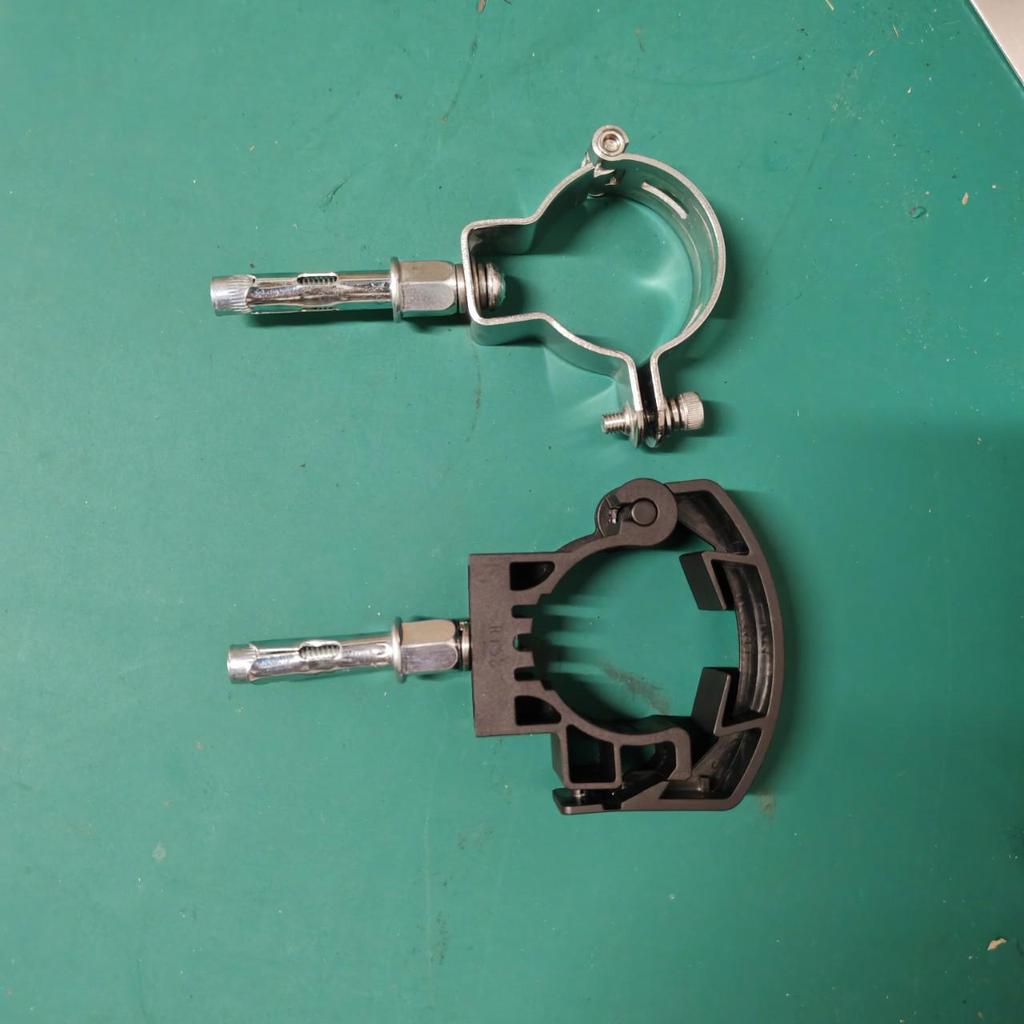 13/8 Leaky Cable Clamp, 304 Stainless Steel, Wall-Mounted Feeder, Ordinary Type