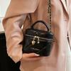 Xiaoxiangfeng Portable Small Bag Women's 2025 New Fashion Diamond Chain Bag Texture Foreign Style Messenger Bag Box Bag