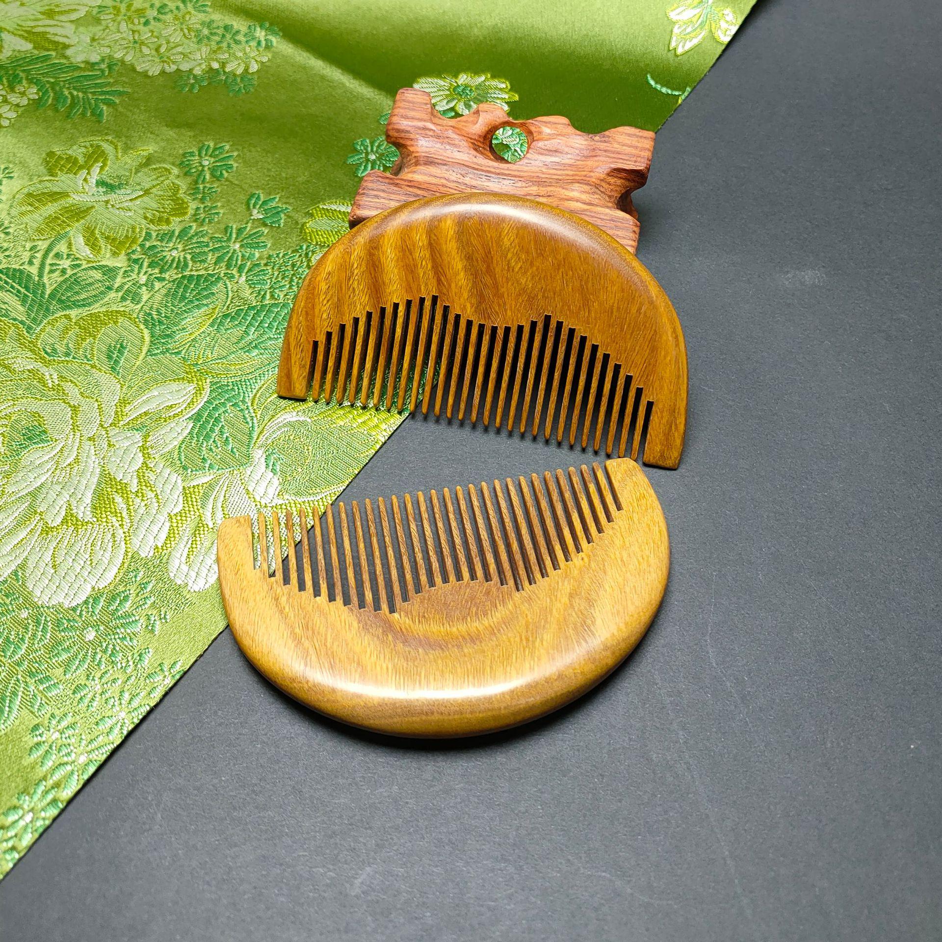 

Гребень из зеленого сандала с крупными зубьями - Антистатический, для вьющихся и длинных волос, Портативный, Массажный, для женщин.