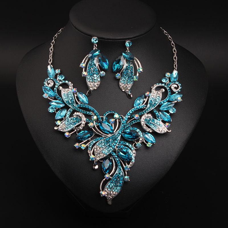 Elegant European & American Rhinestone Necklace & Earring Set: Statement Accessories for Evening Wear and Bridal Occasions