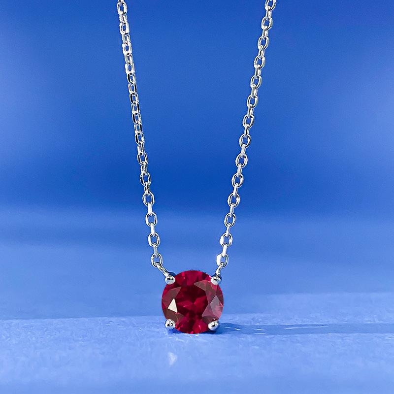 New S925 Silver Four Claw Pendant Necklace, Niche, Exquisite, Fashionable, High-quality, of Wedding Jewelry