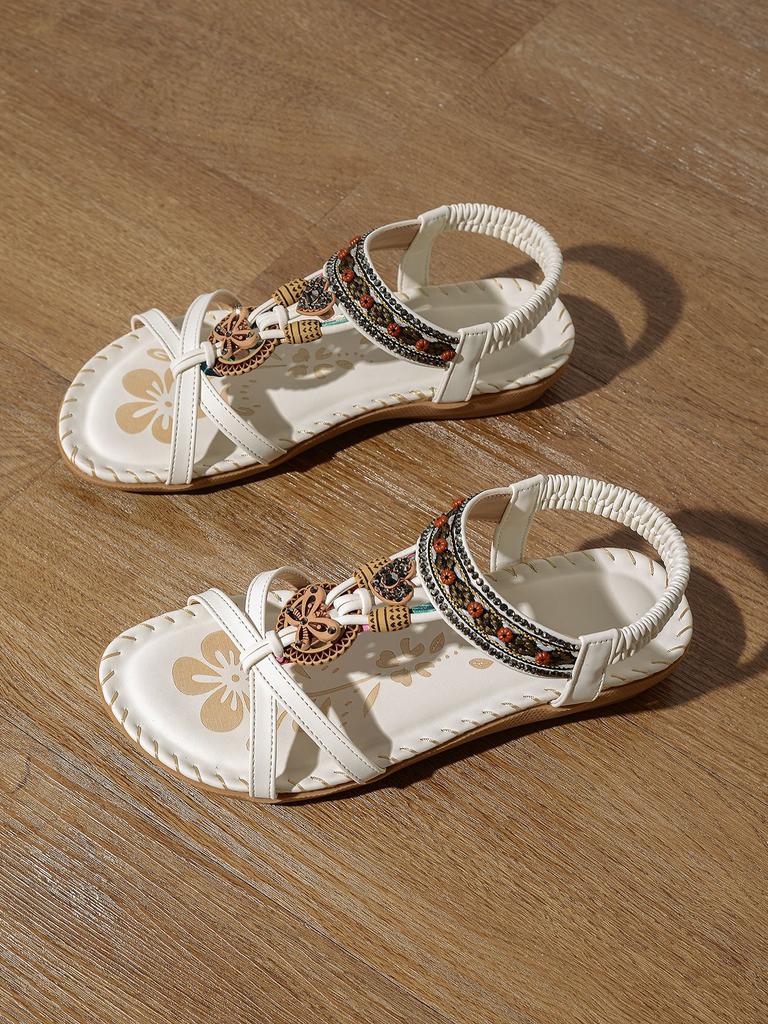 Fashion Bohemian Spring 2025 New Large Size Flat Flower Rhinestone Sandals Open-toed Beach Ladies Sandals