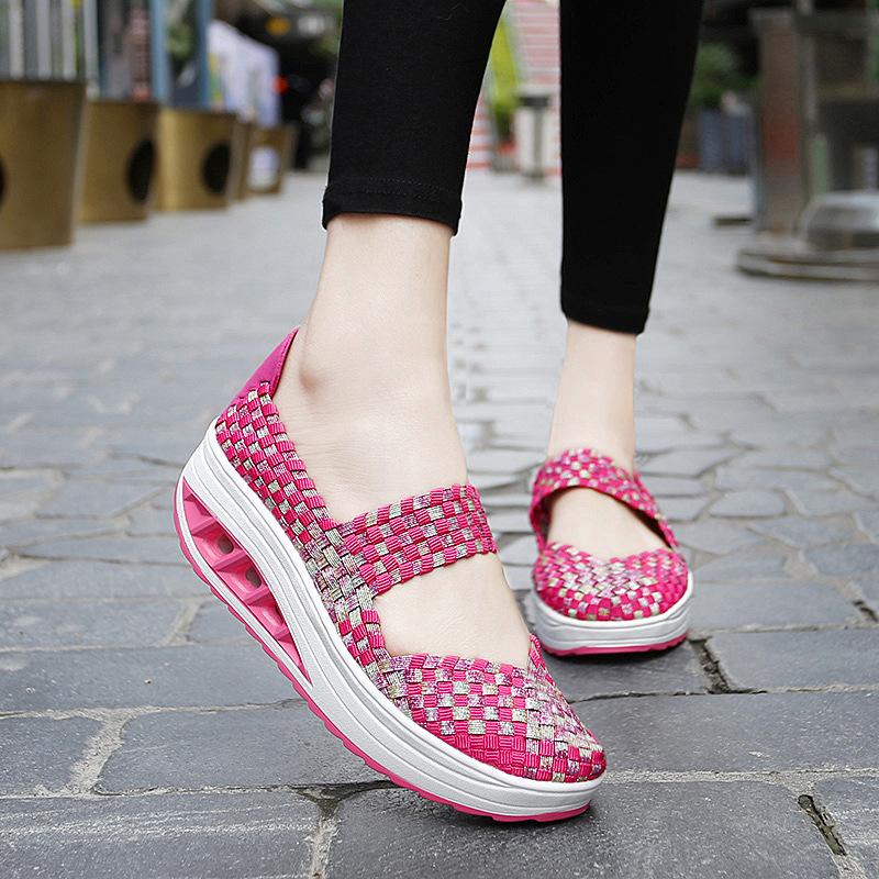 Neue beliebte Damenschuhe in Übergröße, lässige handgewebte Schuhe, dicksohlige atmungsaktive Einzelchuhe, die die Füße bedecken, Slipper, Reiseschuhe