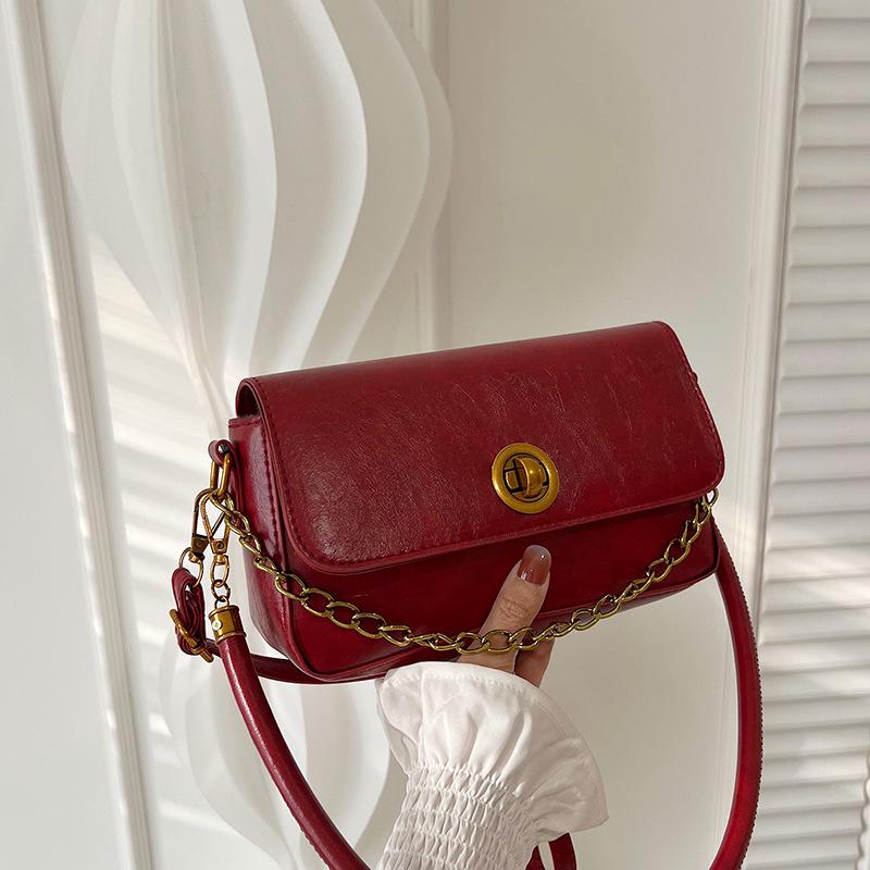 

Chic Retro Small Square Shoulder Bag for Women - Stylish 2025 Spring Fashion Crossbody for Commuting