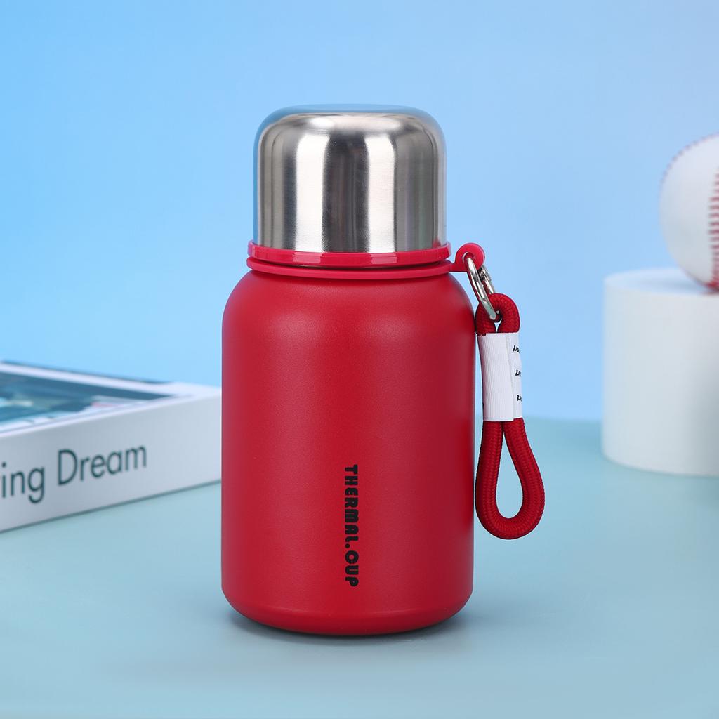 Stylový termohrnek z nerezové oceli Jednoduchý a kompaktní závěsný pohárek na vodu Venkovní přenosný vakuový skákací pohár