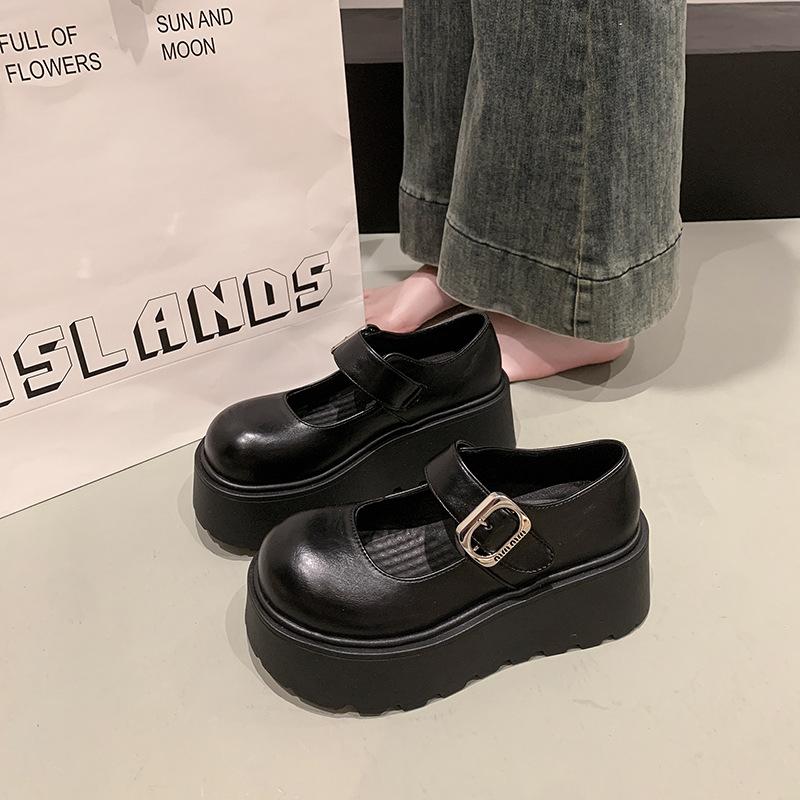 

Маффины платформа маленькие кожаные туфли женские осень и зима ветер одинарные туфли 2025 новые универсальные лоферы Мэри Джейн 39 чёрный