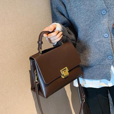Retro-Handtaschen für Damen, Klappenform, reine Farbe, Schulter-Umhängetaschen mit goldener Haspe, Designer-Luxus-Umhängetasche