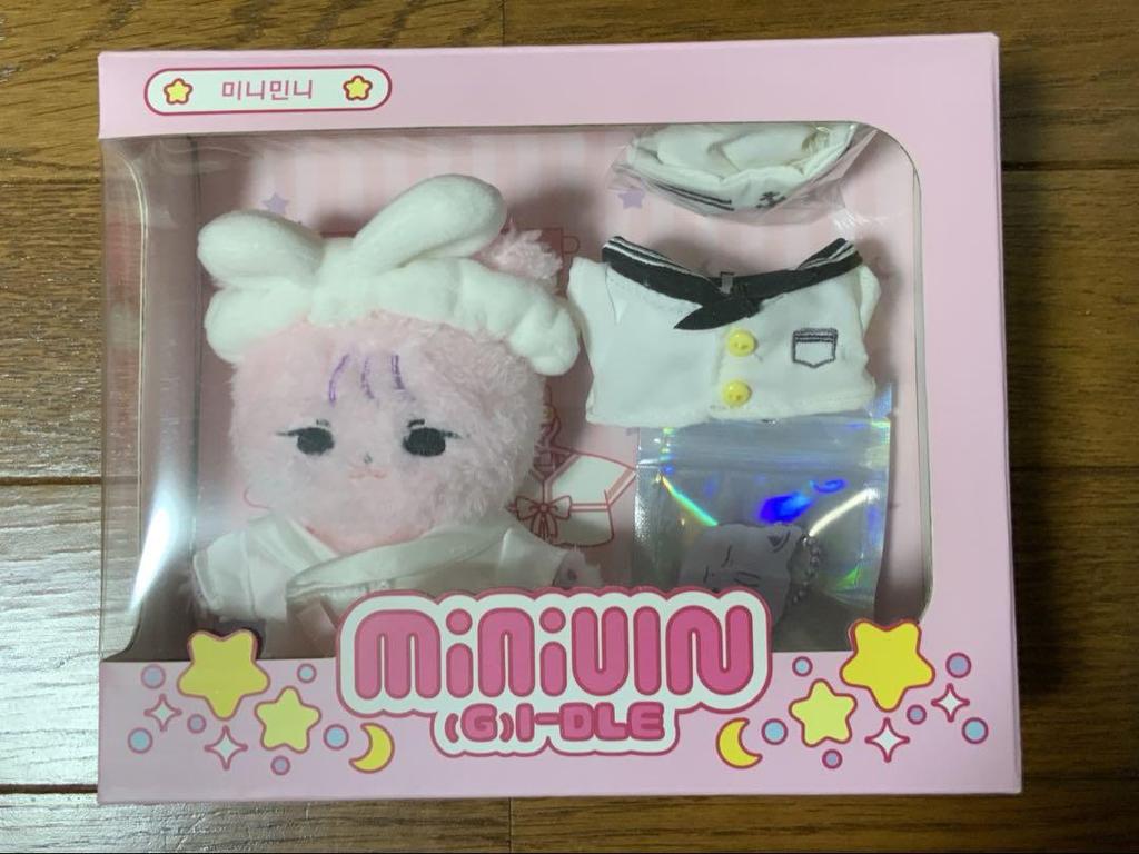 [USED] (G)I-DLE Minidol Minnie with trading card