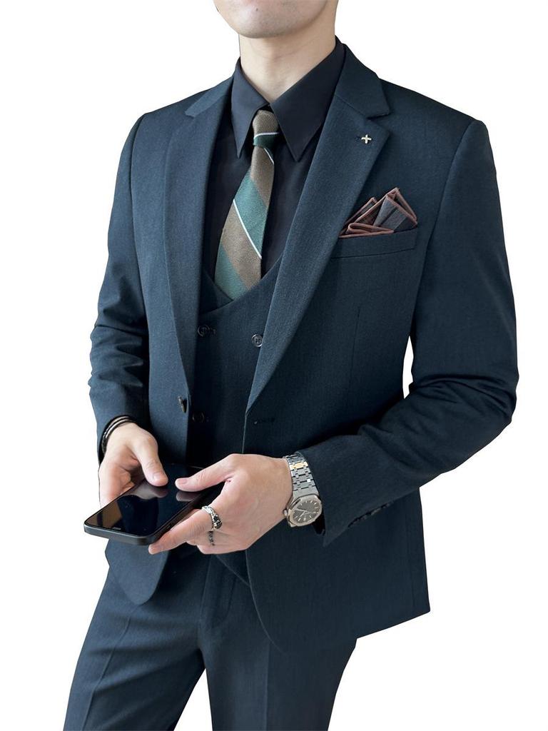 Completo Uomo Verde Scuro Autunno 2025: Abbigliamento Business Casual e Formale, Abito da Sposo in Stile Britannico.
