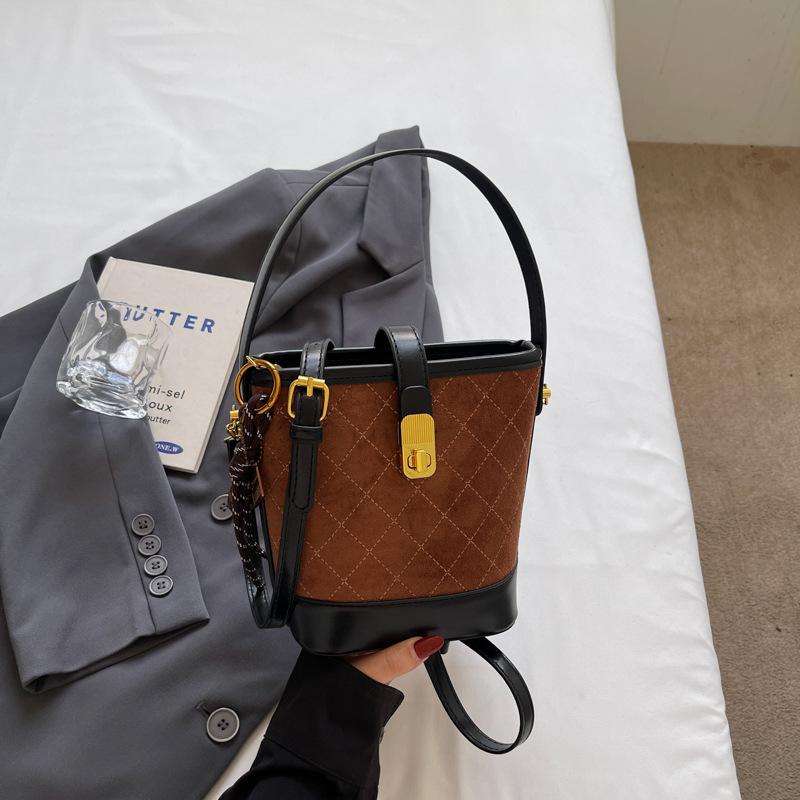 Herbst einfache Handtasche kleine Tasche Damen neue hochwertige Beuteltasche Rautenmuster lässige Schulter-Umhängetasche