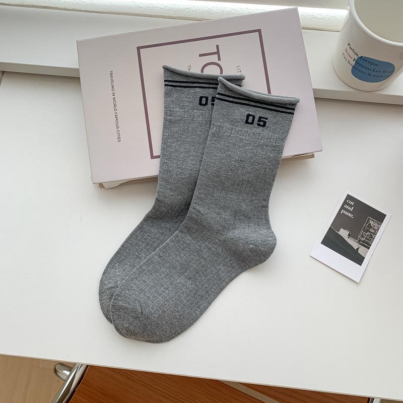 

10Pair Curled Versatile Socks Women S Simple College Tube Socks Tide Digital Sports Socks Autumn And Winter Women S Socks One size fits all серый