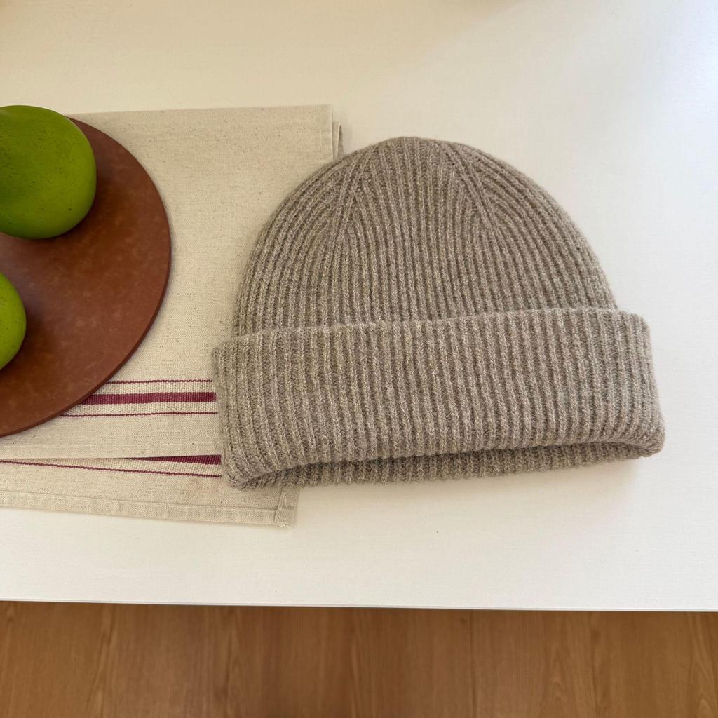 Wool Blend Beanie: Solid Color, Autumn/Winter, Stylish & Warm for Workwear and Hiking