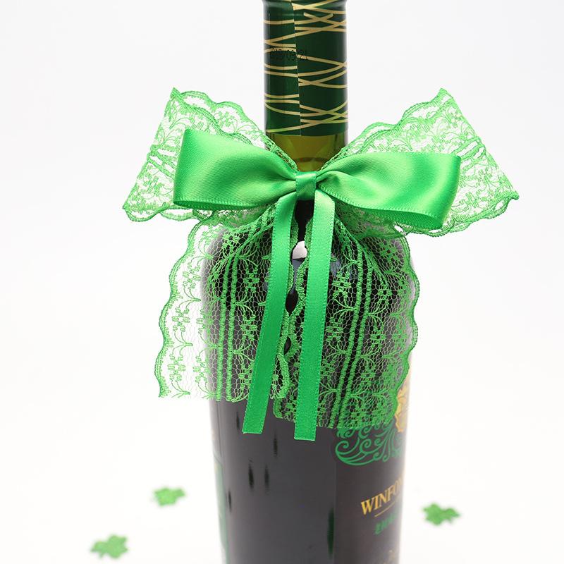 Green wine bottle cap, green wine bottle body bow lace decoration, party scene decoration props, exquisite and unique, adding festive party atmosphere