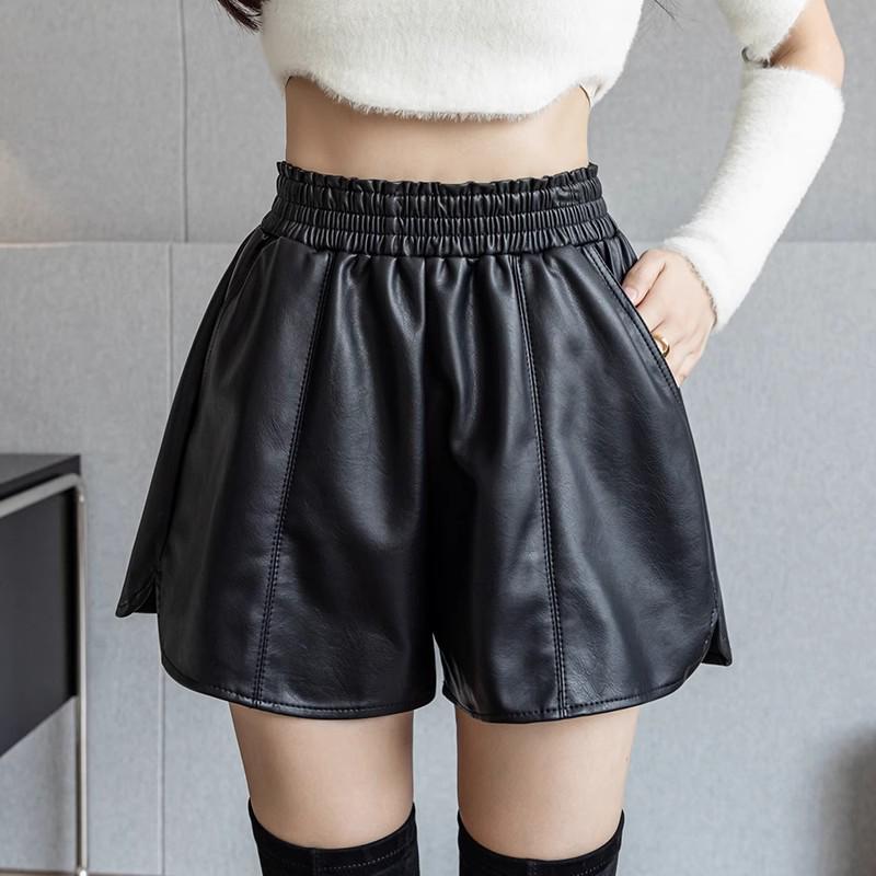 Women's Plus Size Elastic Waist High-Waist PU Leather A-Line Shorts for Autumn/Winter