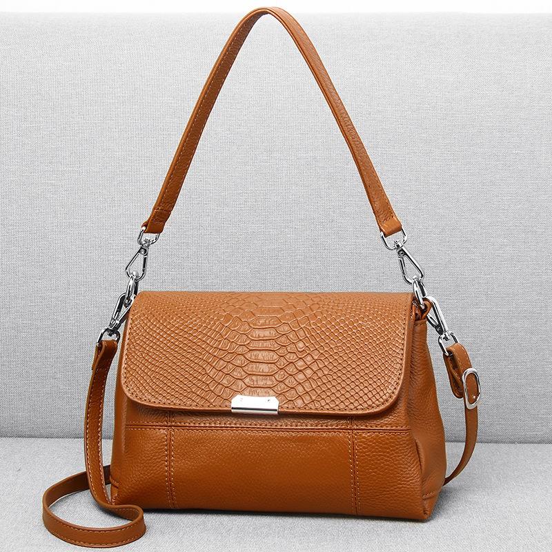 First Layer Cowhide Leather Bag Women'S Fashion Snake Pattern Embossed Versatile Middle-Aged Women'S Bag Mother Messenger Bag