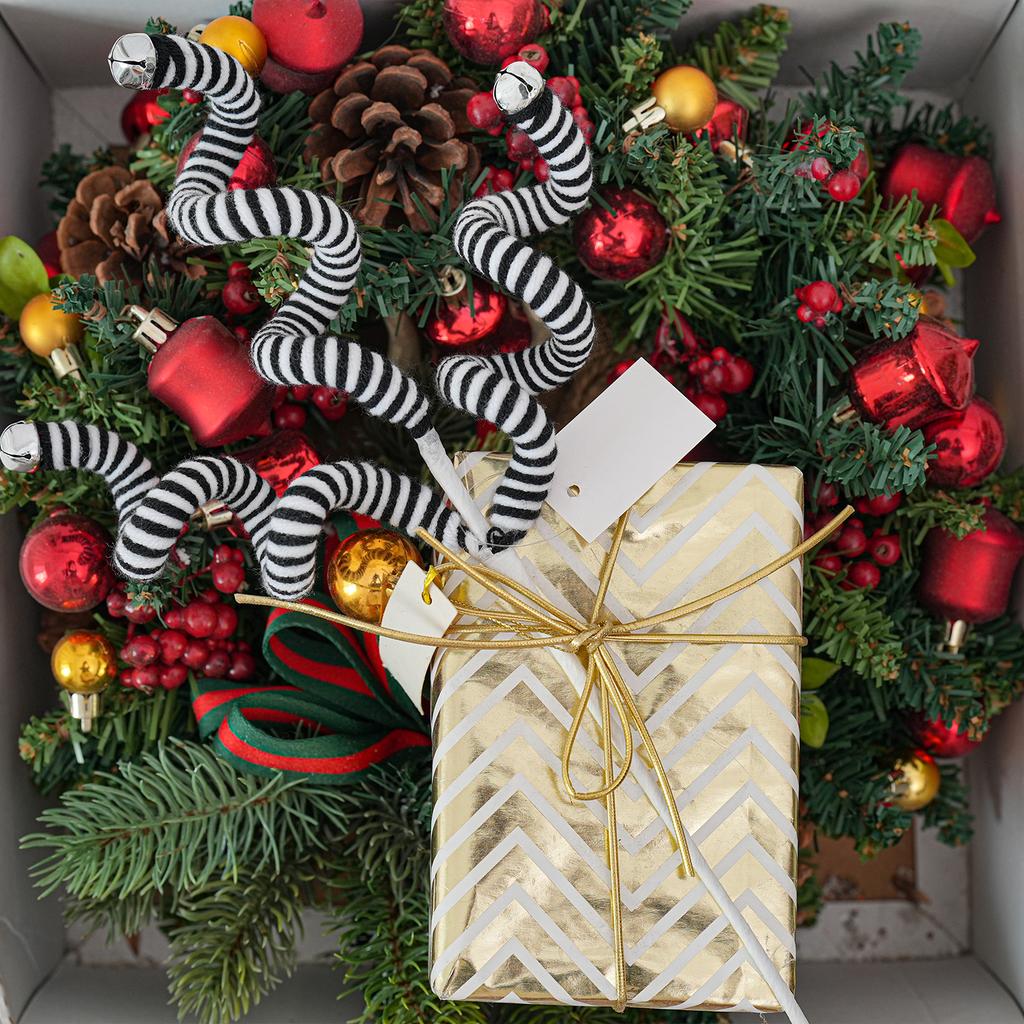 1PC Set Black/White Christmas Tree Picks Christmas Tree Decoration Woolen Bells Curly Pick Halloween Decoration
