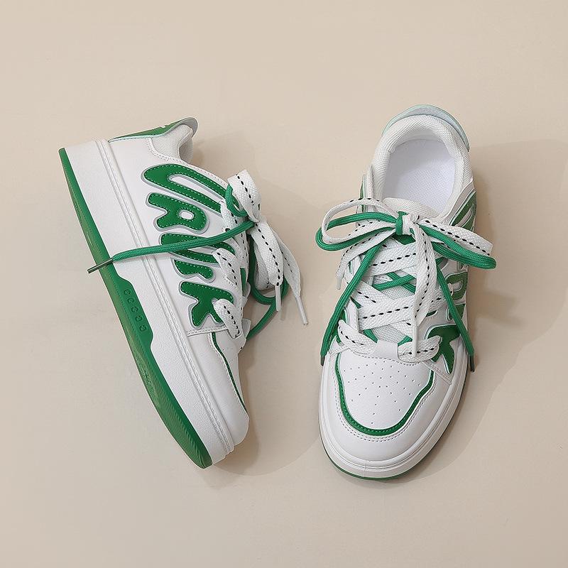 

Korean version of little white shoes women s tide 2025 spring new breathable student street shooting running board shoes platform casual shoes G209 35