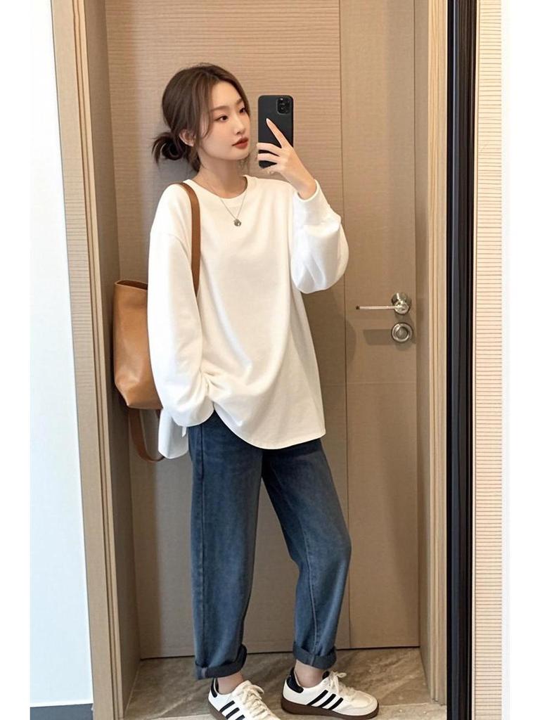 2025 Koreanischer Stil Hellgraues Umstandsschweißshirt & Haifischhosen-Set mit Rundhalsausschnitt