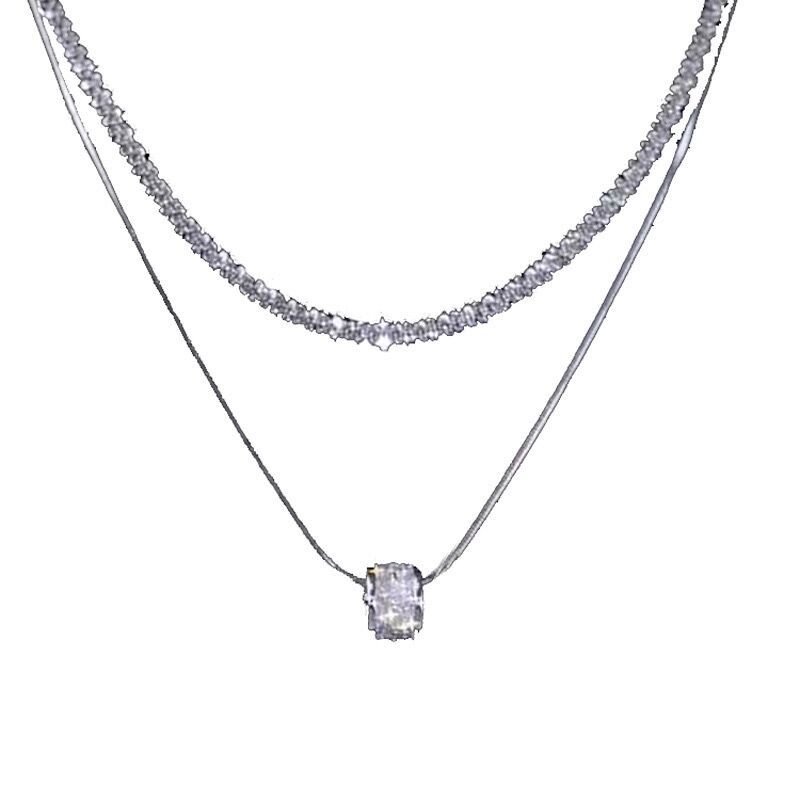 Doppellagige gestapelte Metallhalskette für Damen, leichte Luxus-High-End-Schlüsselbeinkette, Temperament-Pulloverkette, Halskette