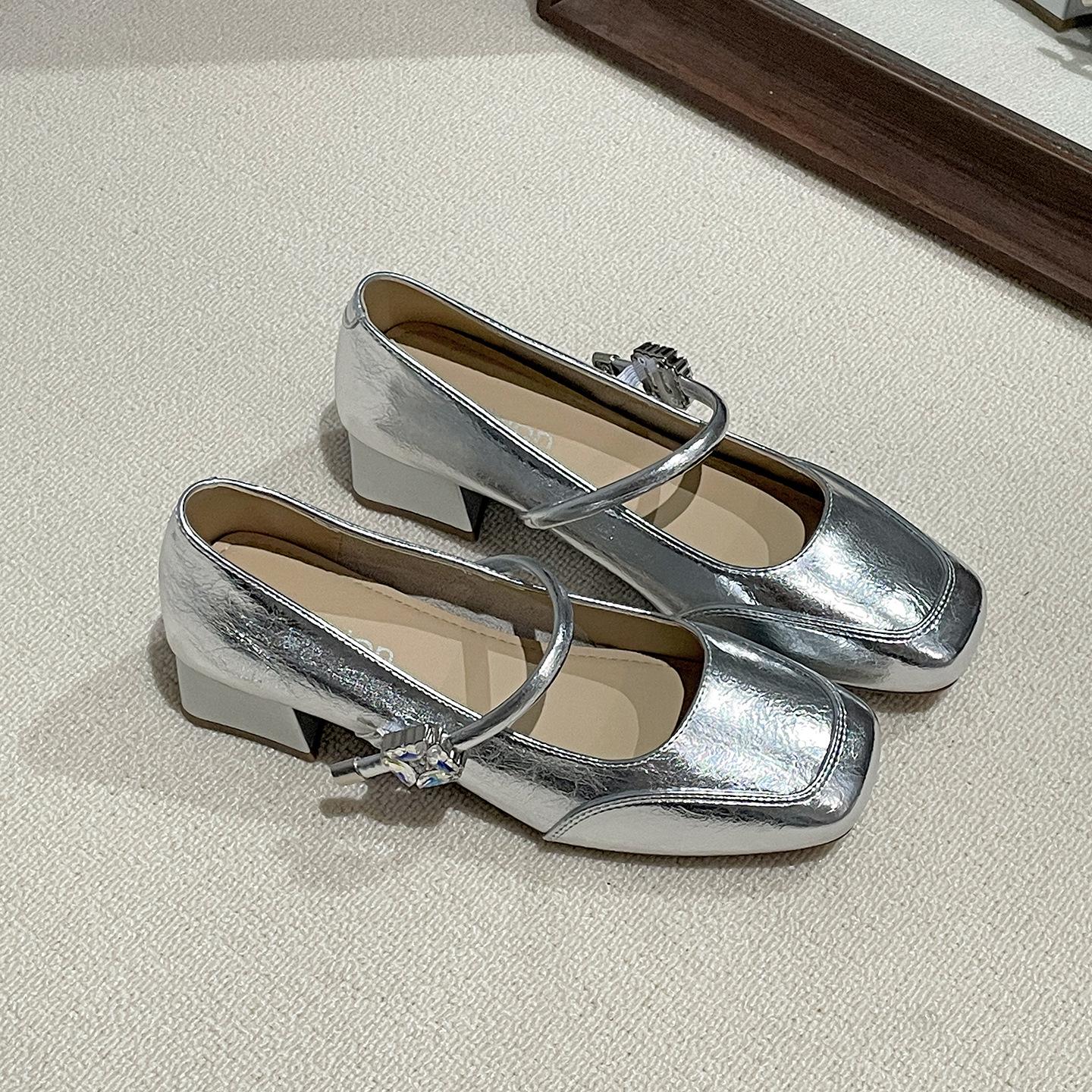 

Silver French square head thick heel light mouth inner height increase single shoes women s summer 2025 new with skirt retro Mary Jane shoes 40 серебряный