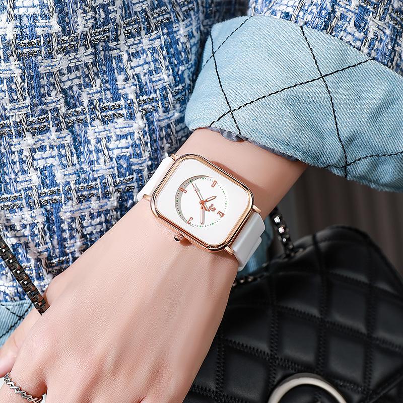 Classic Simple Retro Black Small Square Double Roman Watch High School Student Niche Mori Luminous