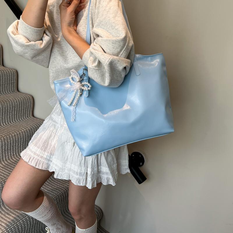 Large capacity tote bag women's 2025 new trend simple Korean version fashion underarm shoulder handbag mother and child bag