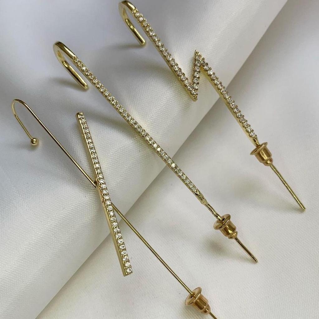 Moderne Diamant Blitz Blatt Ohrringe - Schlicht, aber stilvoll für Frauen