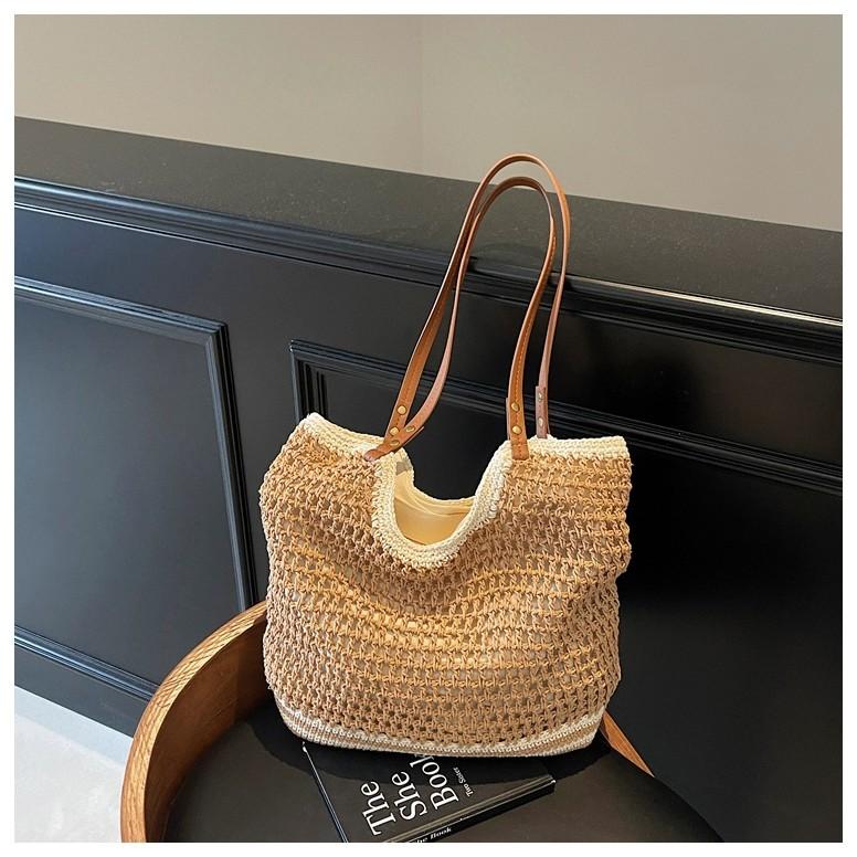 IELGY Hand-Woven Bag Beach Vacation One-Shoulder Large-Capacity Tote