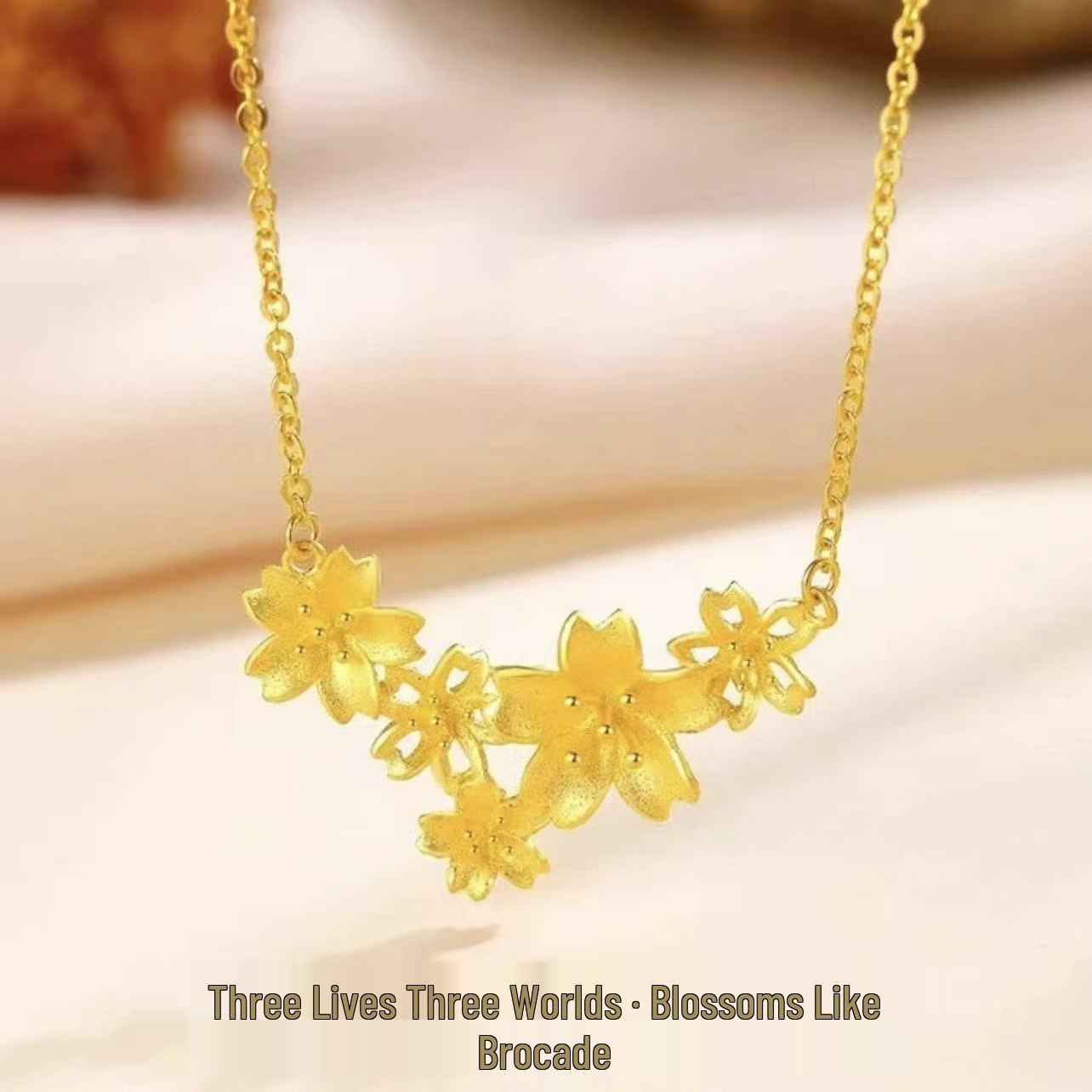 2023 Niche Fashion Clavicle Chain with Triple Flower Pendant Necklace for Women