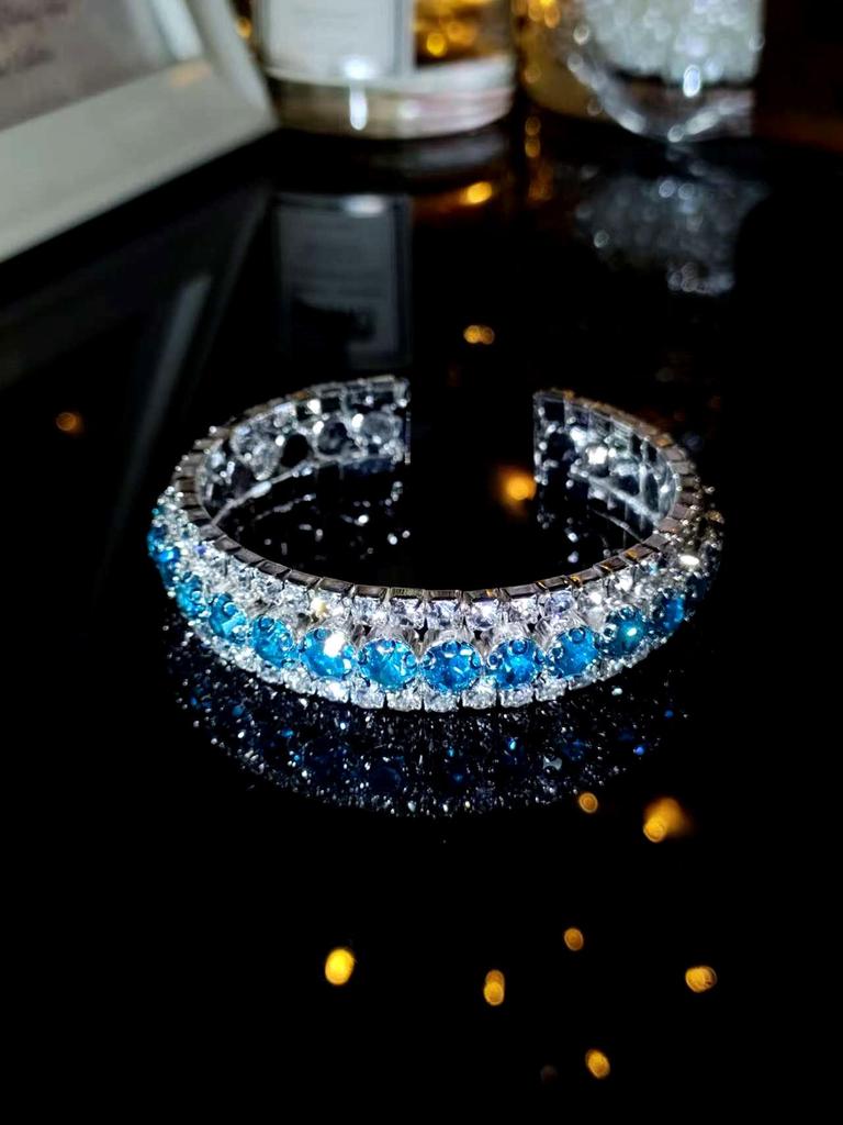 Koreanischer Stil Funkelndes Strass Brautarmreif: Vierreihiges elastisches Kristallarmband