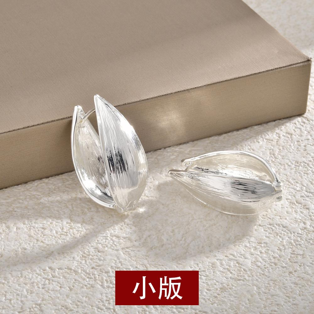 Hong Kong style trend double-sided texture willow leaf shape niche versatile water drop ear buckle temperament advanced sense earrings ear jewelry