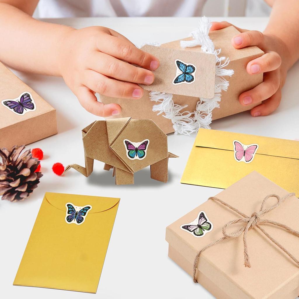 Cartoon Butterfly Adhesive Tape Stickers - 500 Sheets/Roll for DIY, Computer Desk Decoration, and Kids' Crafts.