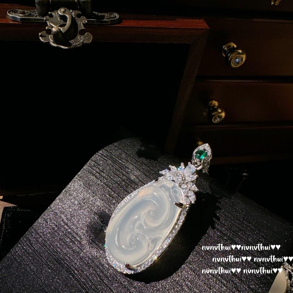 Lychee Frozen White Chalcedony Leaf Gem Necklace, Water Spirit, Plated 18K Gold, White Chalcedony Ruyi Zircon Necklace