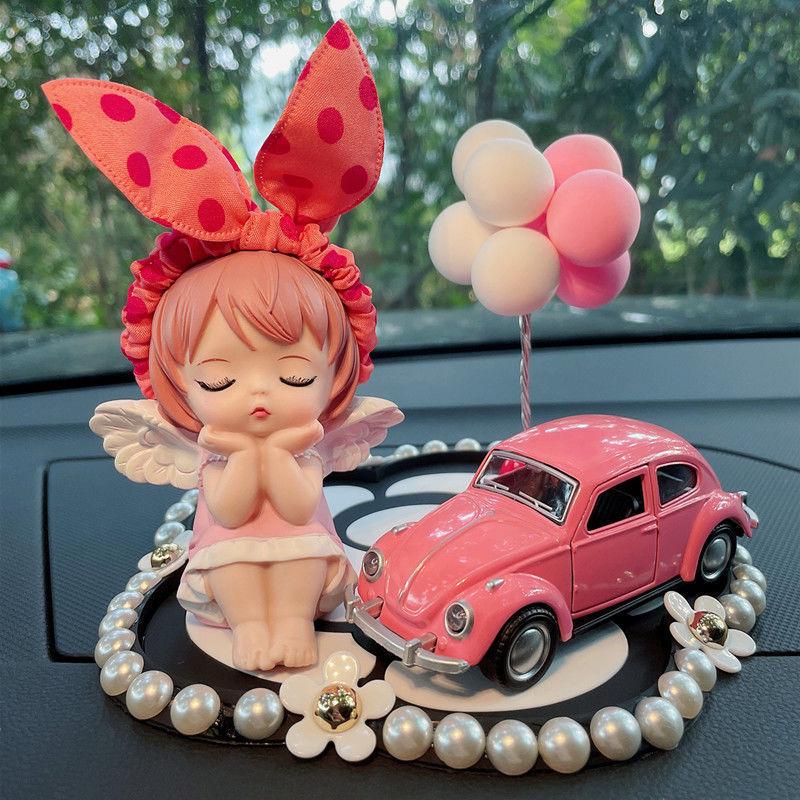 Chic In-Car Ornaments: Beautiful Aromatherapy Decorations