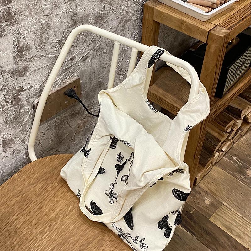 Chinese Style Retro Tote Bag for Women New Style Embroidered Butterfly Lace Bag Casual Canvas Bag Literary Student Shoulder Bag