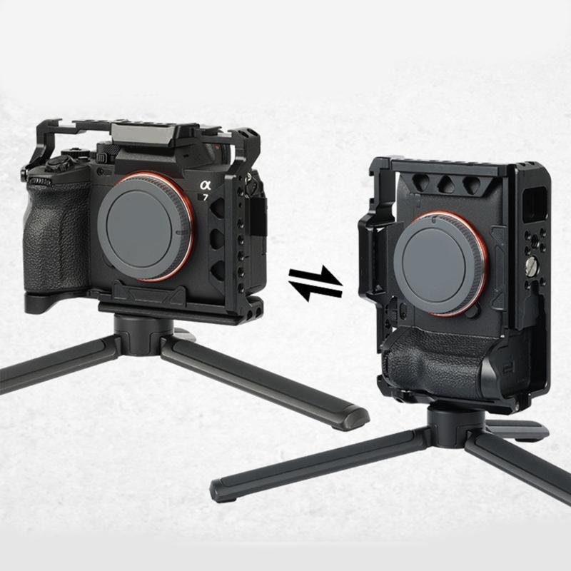 Professional Camera Cage Camera Full Cage for A7M3/A73/A7R3/A7R2 Aluminum Video Rig Button Cold Shoe QR Base Accessories