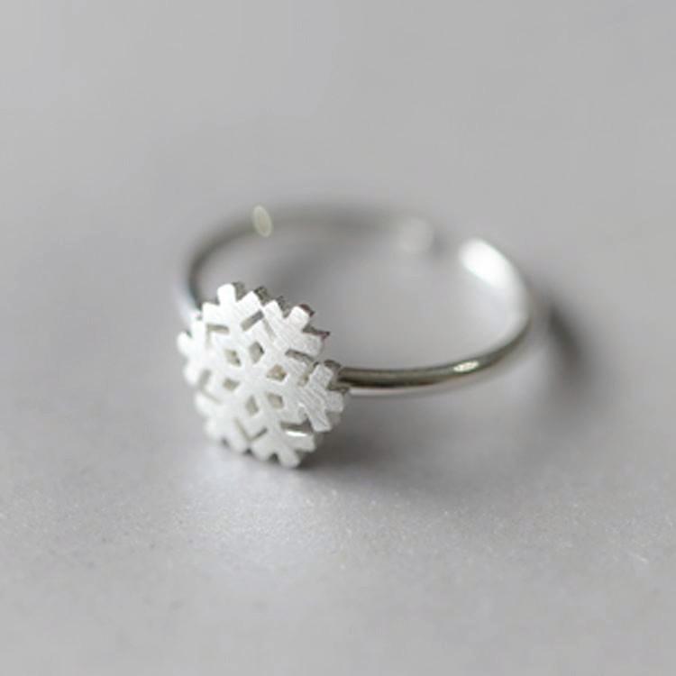 Adjustable Christmas Snowflake Open Ring - Cute Brushed Floral Knuckle Jewelry