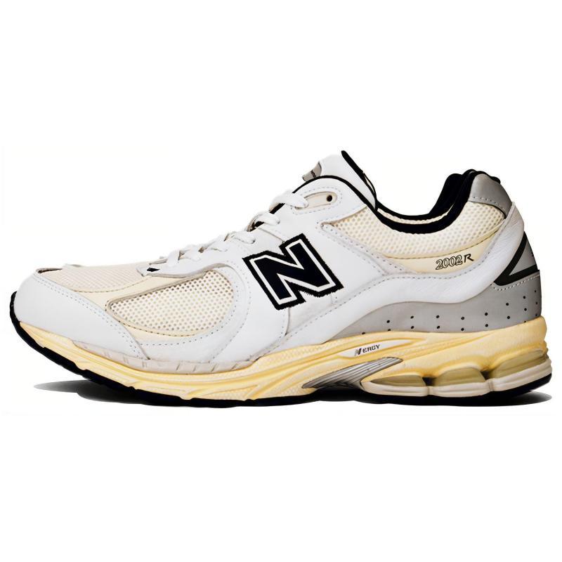 

New Balance 2002R Thisisneverthat White Sneakers ML2002RT 42
