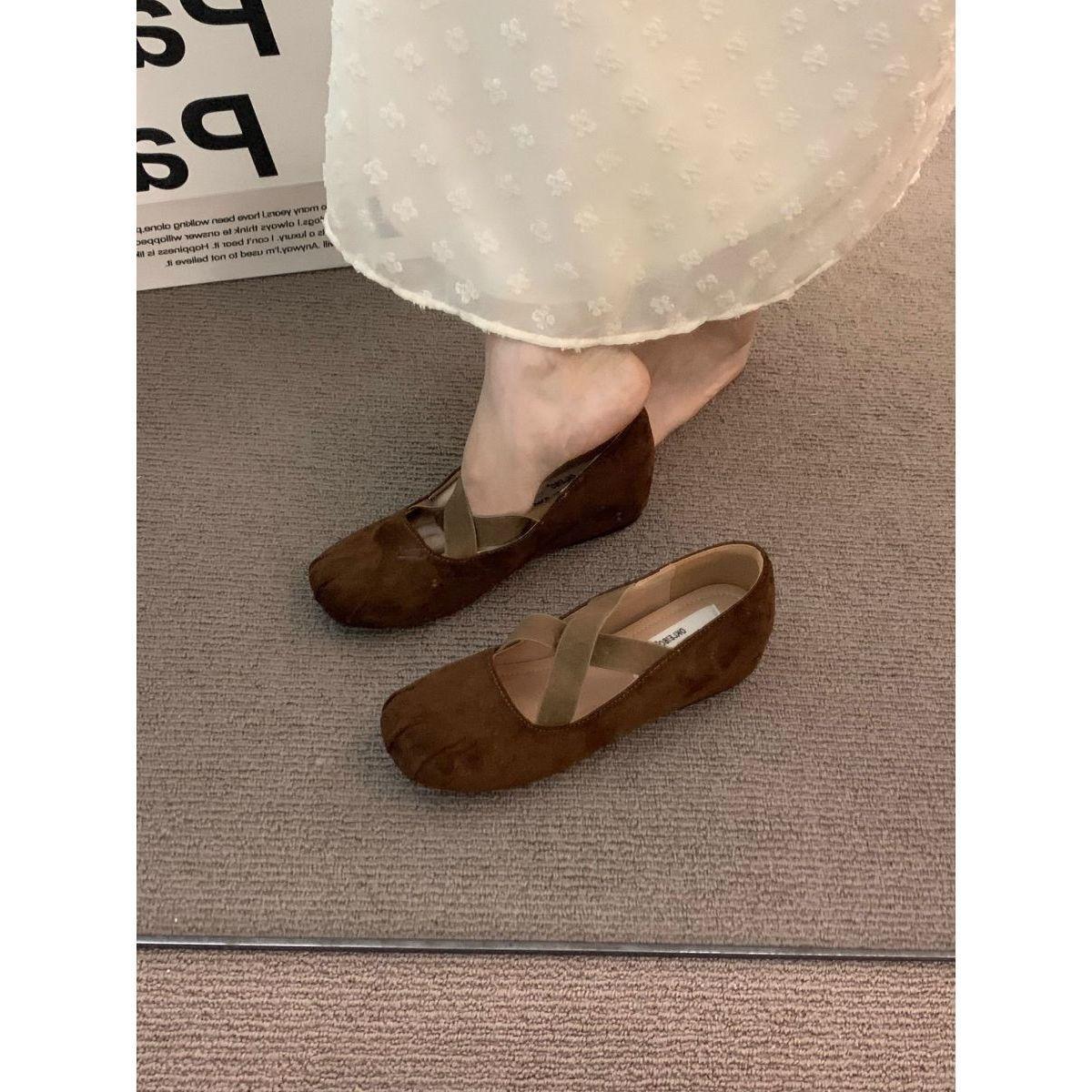 

МОДНЕ ВЗУТТЯ Чоловічі дихаючі спортивні кросівки Спортивне взуття для бігу Відкритий жіночий теніс Тренажер для тренажерного залу 39 коричневий