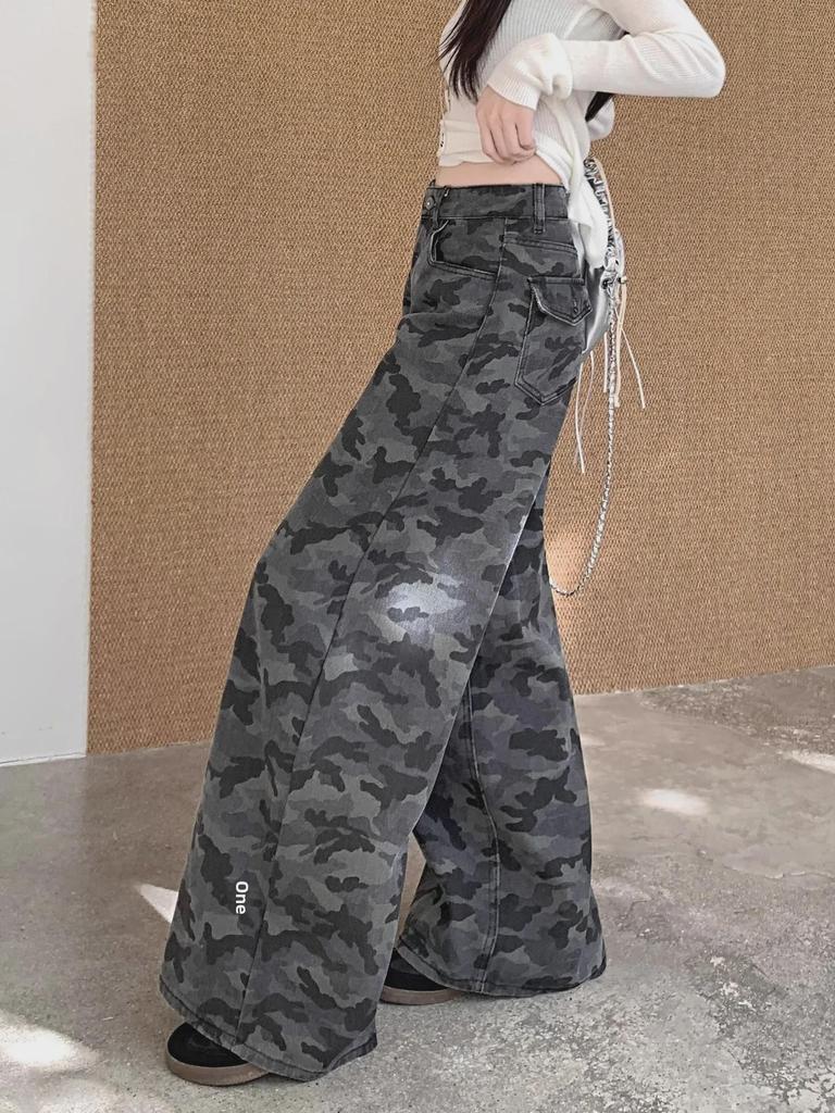 Damen Winterjeans mit hoher Taille und weitem Bein in Camouflage