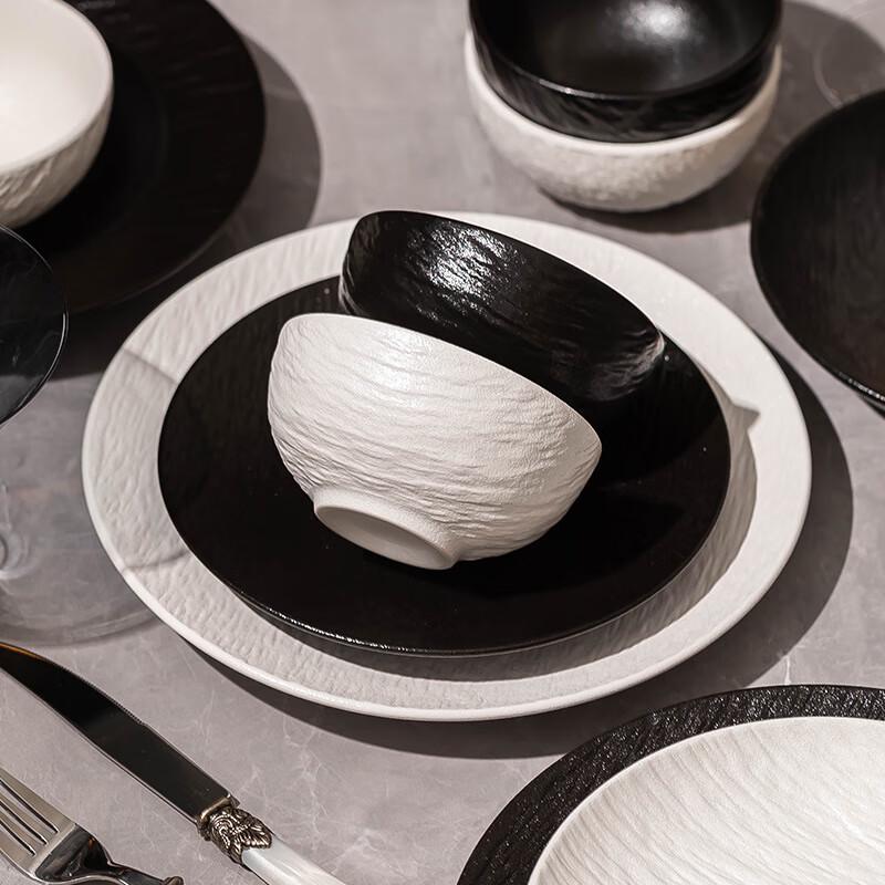 Mode Lanka Minimalist Black & White Ceramic Dinnerware Set