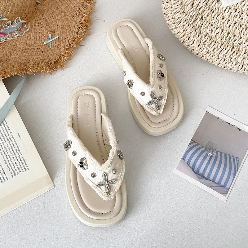 

Internet celebrities white thick-soled non-slip flip-flops women s summer outer wear 2025 new high-end soft-soled cool slippers 40 бежевый