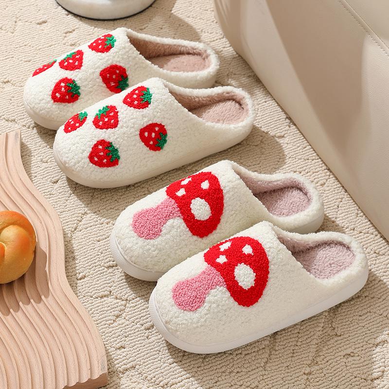 Pantoufles d'hiver pour femmes Smiley Cœur en coton - Intérieur Arc-en-ciel Peluche Design Champignon