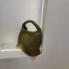Yi Jinyuan Hand-woven Bag 2023 Small Handbag Cross-section Group Light Luxury Women's Handheld