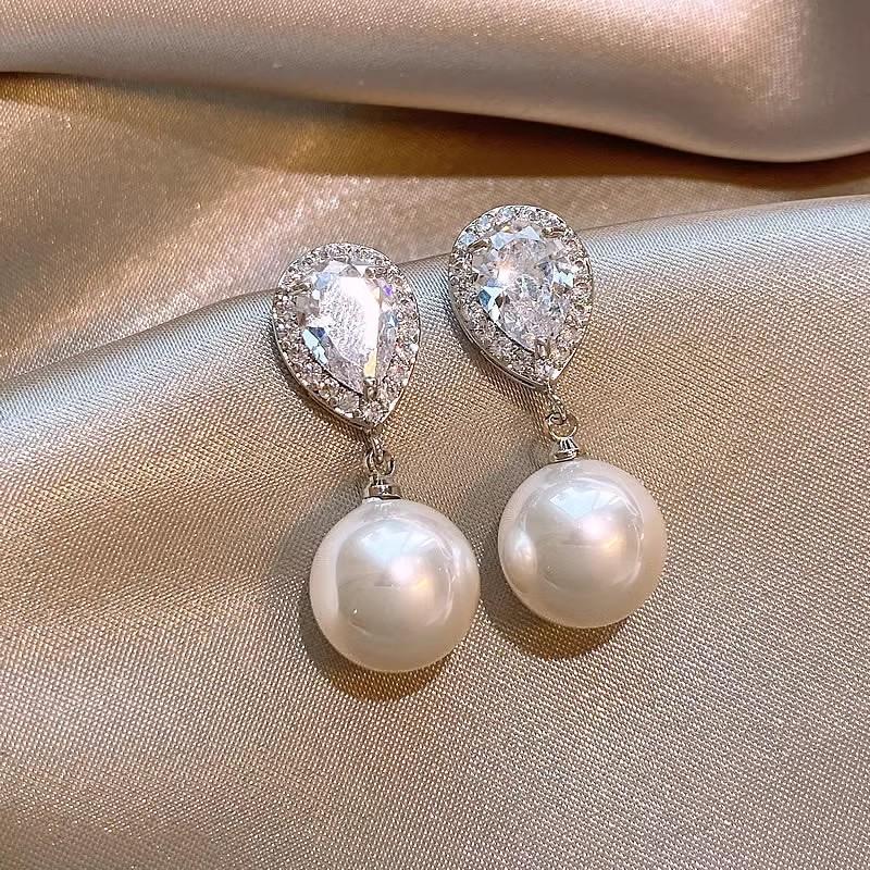 

Huitan Trendy Waterdrop CZ Imitation Pearl Dangle Earrings for Women Wedding Party Temperament Lady Accessories Luxury