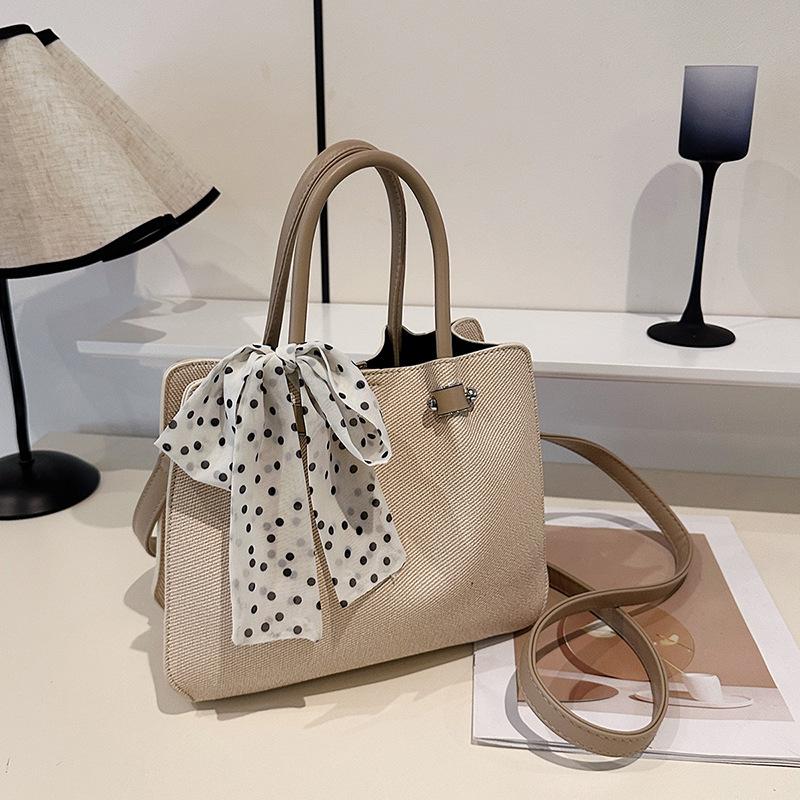 Casual bag women's new trendy fashion versatile hand bag commuter shoulder messenger bag