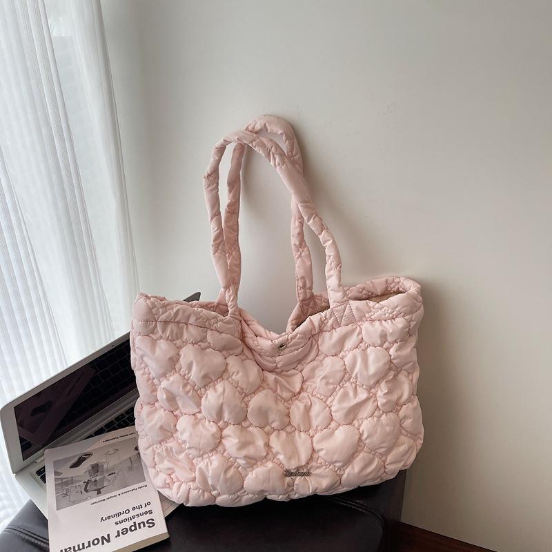 Slack Schultertasche mit großem Fassungsvermögen, neue Wolkentasche, Puff-Tragetasche, süße und niedliche Damentasche.